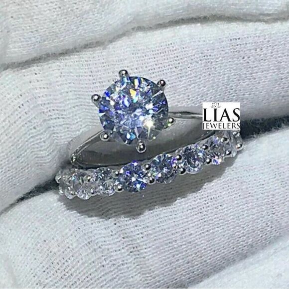 Jewelry - New 18k white gold wedding ring set